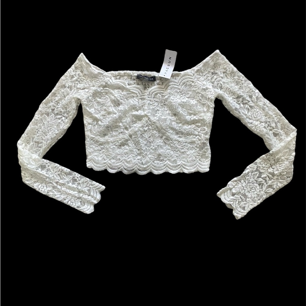 PacSun | NWT’s White Lace Off-Shoulder Crop Top
